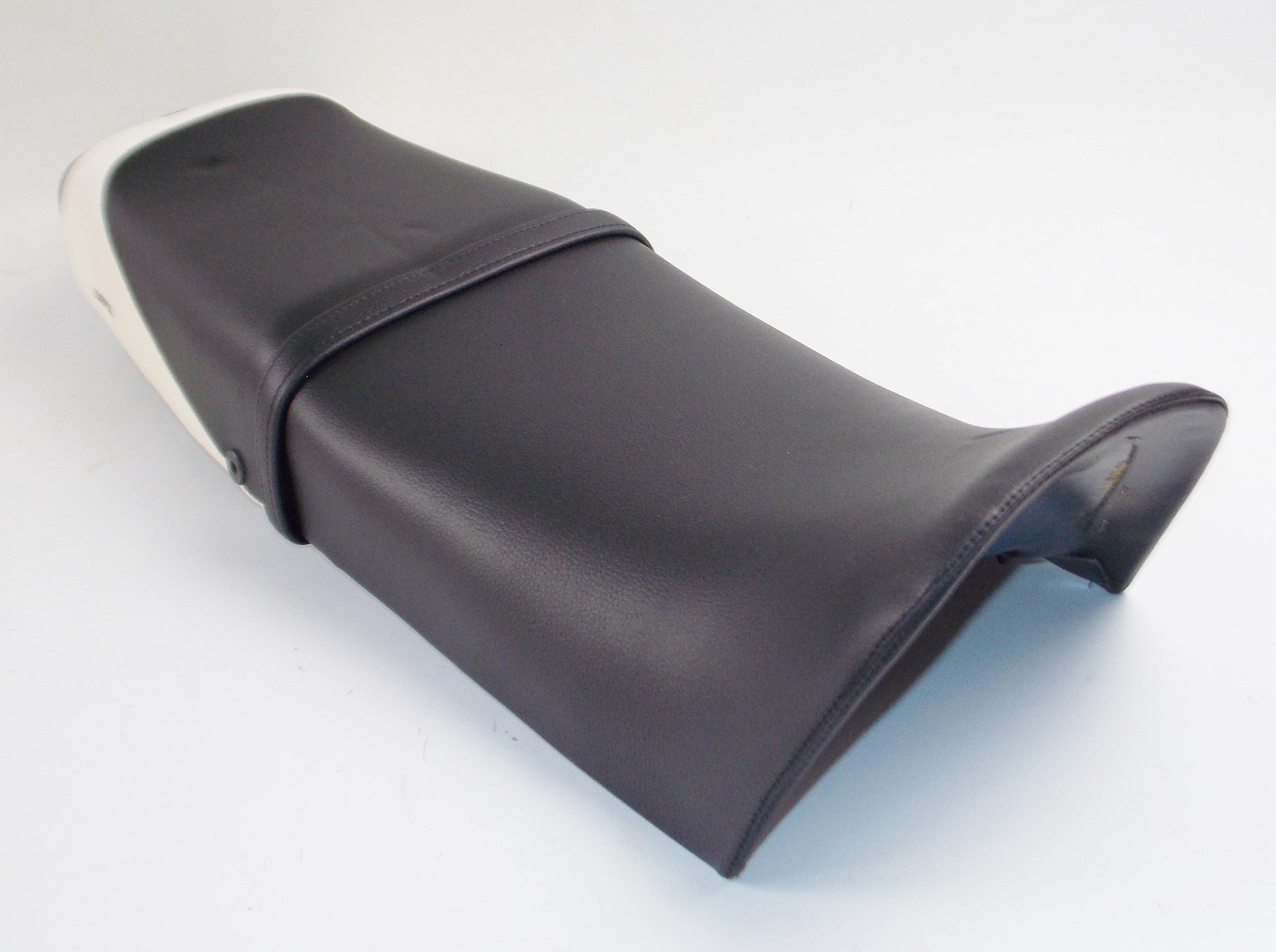 OEM LAVERDA 1984 125 LB SPORT SADDLE SEAT BLACK/WHITE TAIL 61201063 61 201 063 - MotoRaider