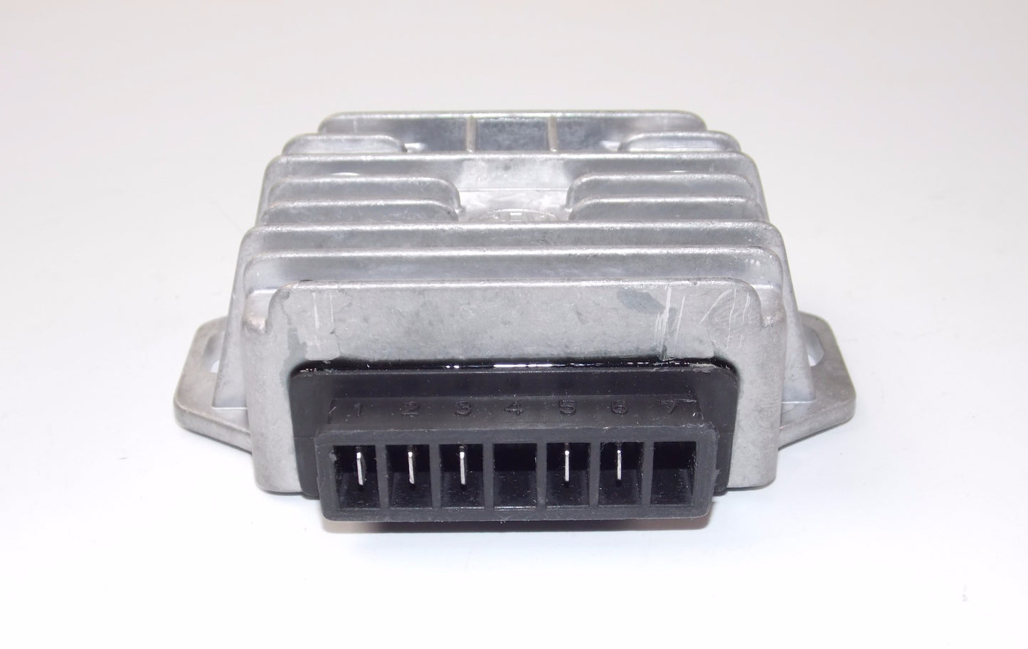 NOS OEM CAGIVA 1988 T4-500R/E VOLTAGE REGULATOR HUSQVARNA MORINI 800058879 - MotoRaider