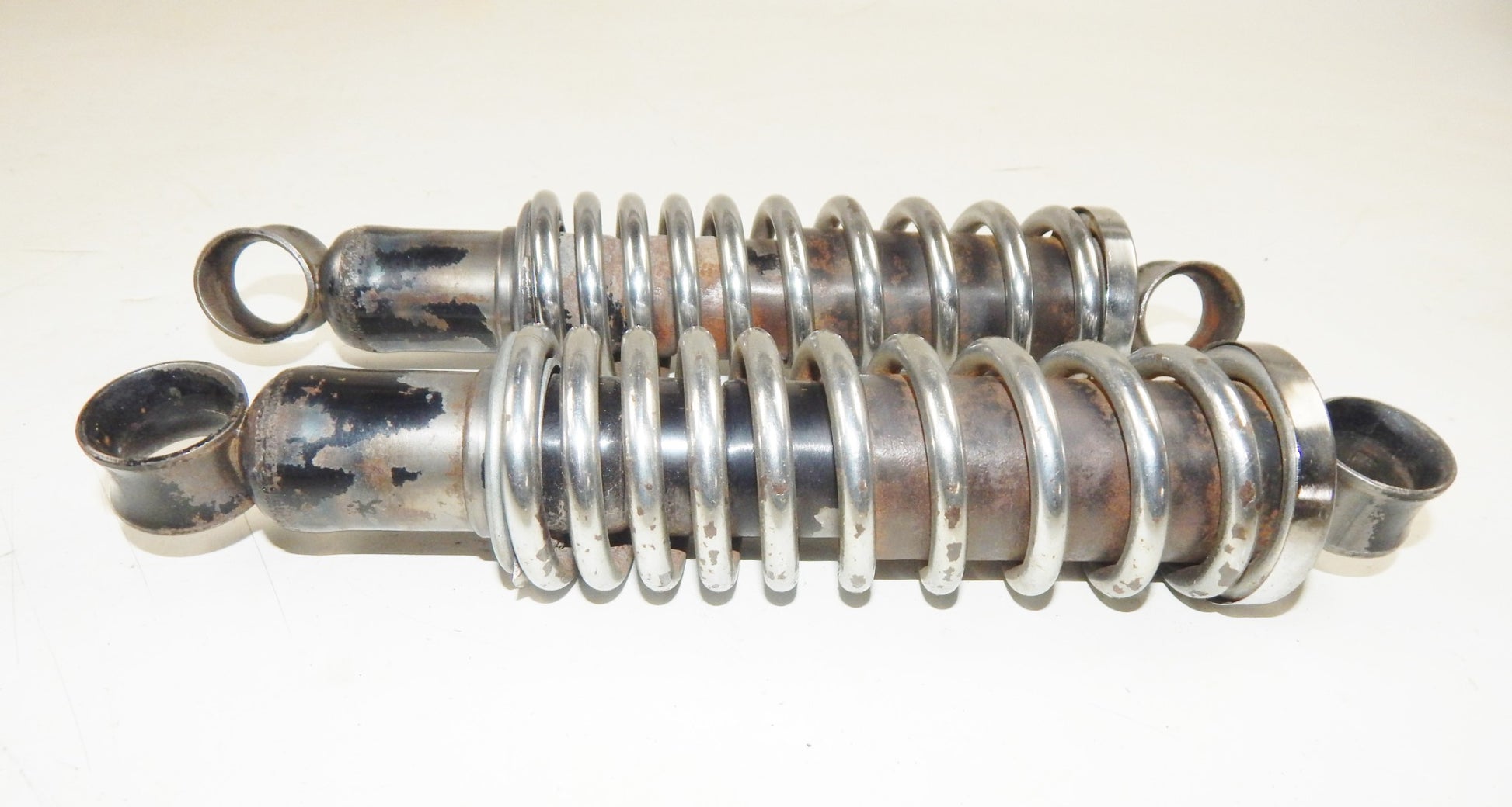 1970 GILERA 125 GIUBILEO SUSPENSION REAR SHOCKS + HARDWARE VINTAGE ITALY - MotoRaider