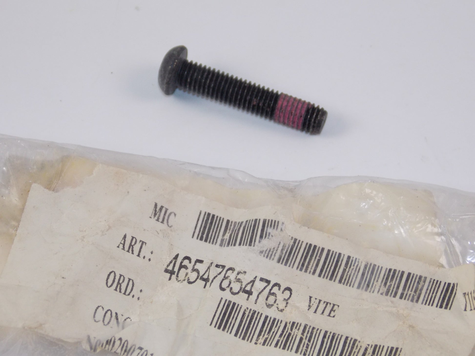 NOS OEM BMW 2000-06 R1100R ROCKER FILLISTER HEAD SCREW CASE HOLDER 46547654763 - MotoRaider