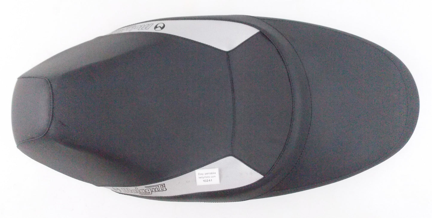 NOS OEM MALAGUTI CENTRO 125 160 BLACK/SILVER SADDLE SEAT LOWERED 106.116.03 - MotoRaider