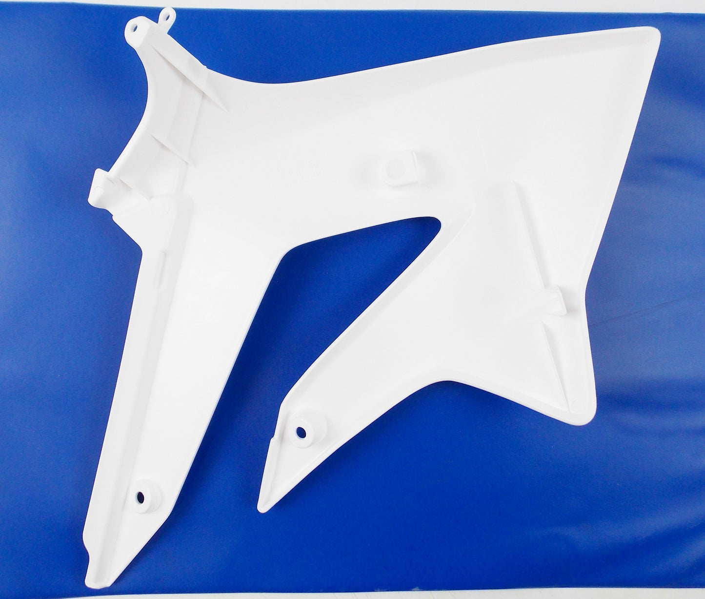 2010-12 APRILIA DERBI SENDA DRD LEFT HAND FRONT COVER WHITE SHROUD 86692600W0B - MotoRaider