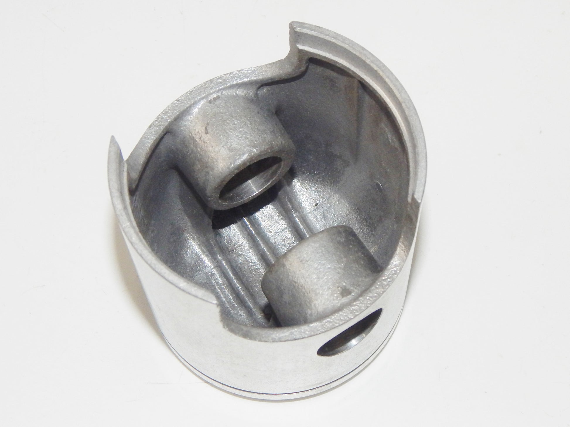 OEM 1975 YAMAHA SNOWMOBILE GPX338 GPX433 PISTON 68 mm VINTAGE - MotoRaider