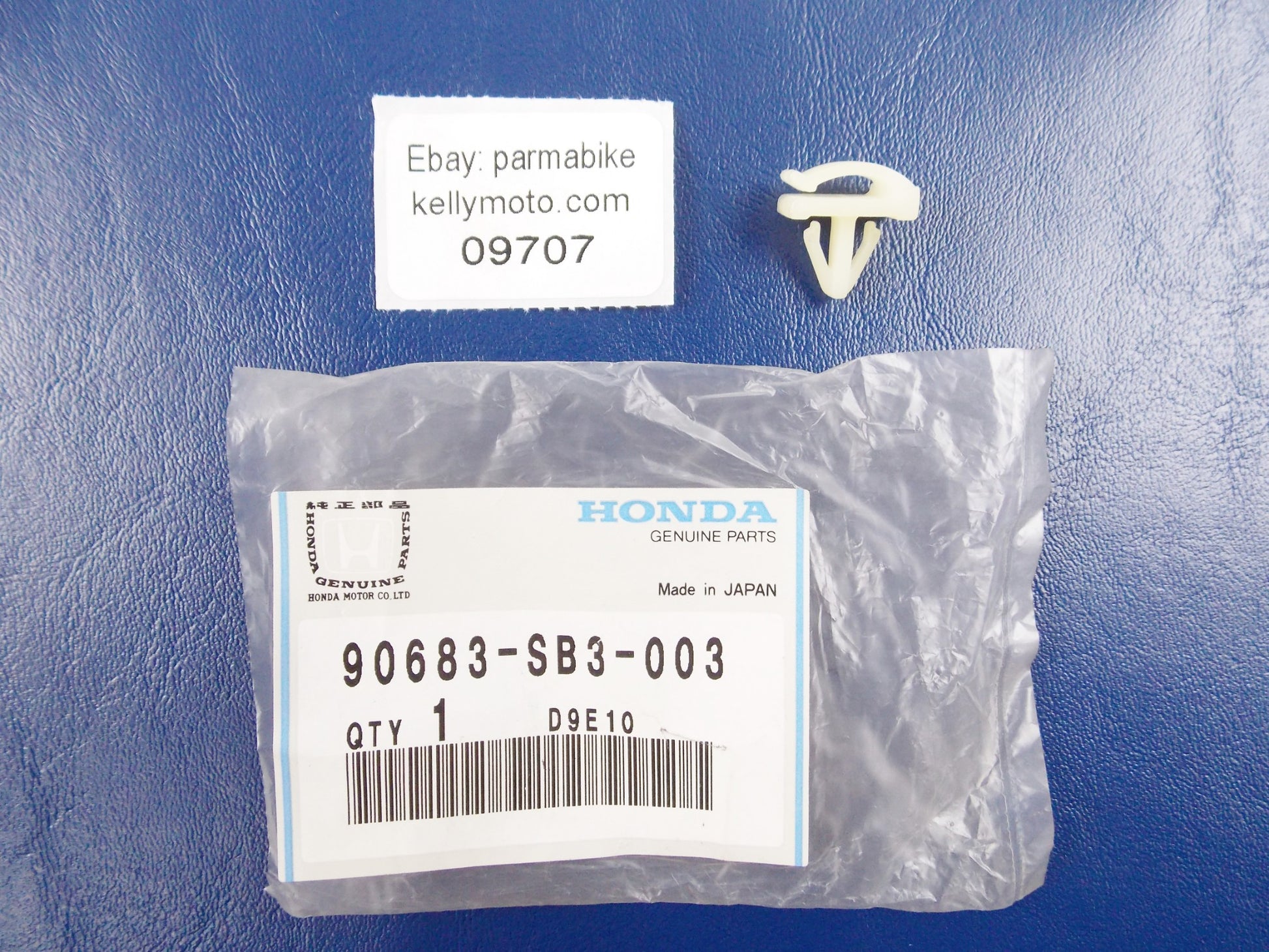OEM HONDA 2006-2010 | 2012-2017 GL1800 HEADLIGHT CLIP WIRE HARNESS 90683-SB3-003 - MotoRaider