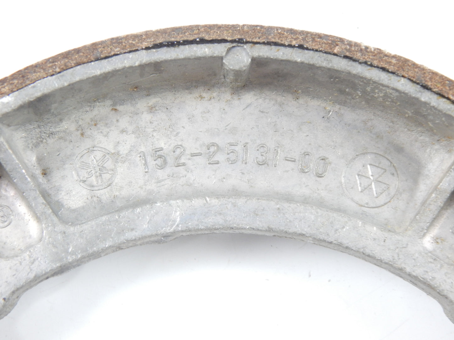 OEM YAMAHA 1972-82 DS7 XS250 XS400  REAR BRAKE SHOE 152-25131-00 - MotoRaider