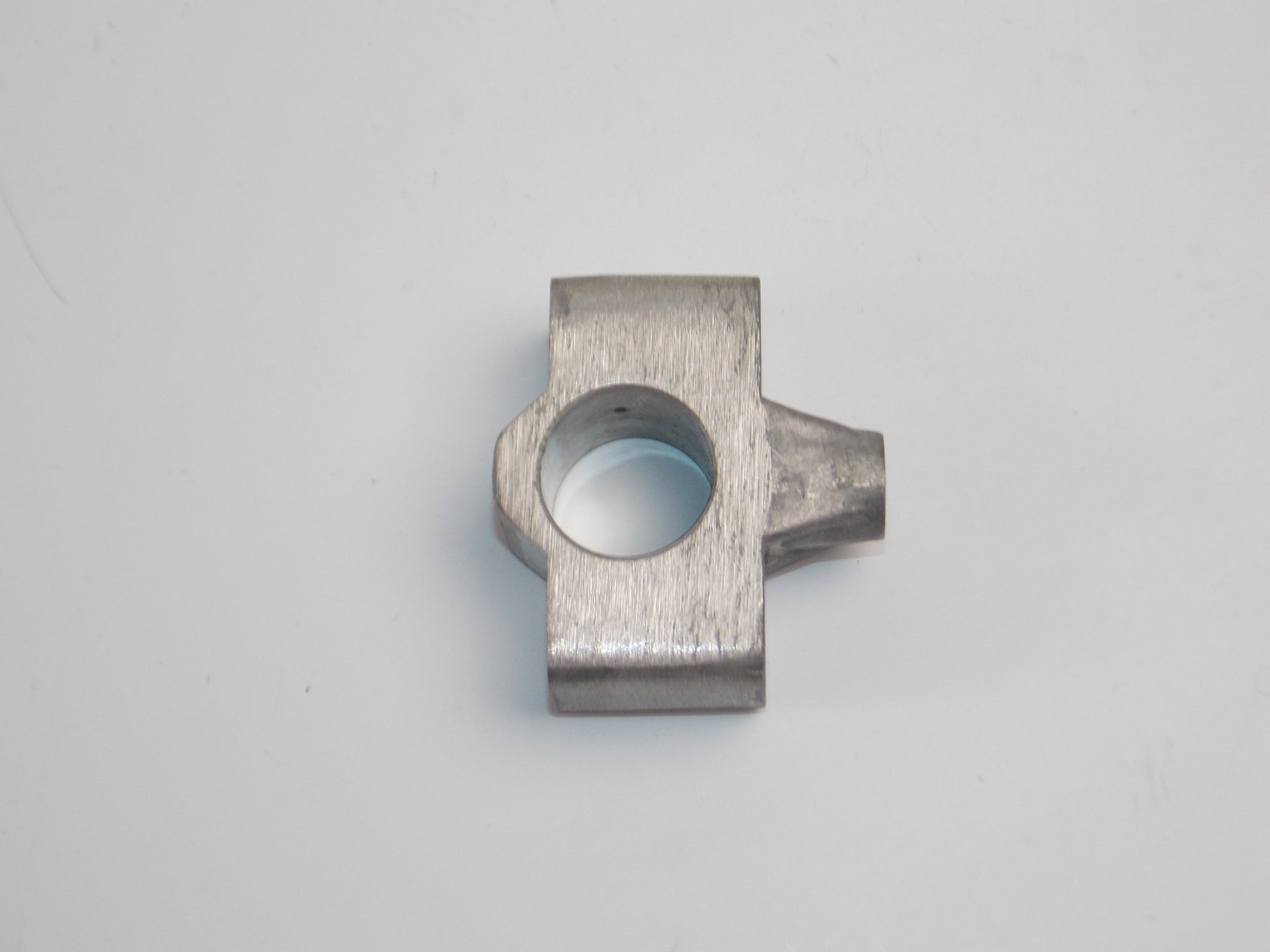 NOS OEM LAVERDA 1200 MOTOR ENGINE CAMSHAFT SUPPORT BRACKET BLOCK MOUNT 21103350 - MotoRaider