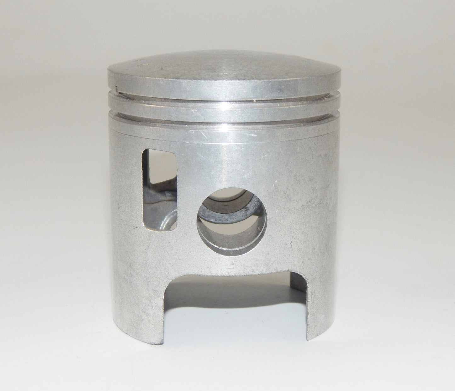 OEM YAMAHA SNOWMOBILE SL/SW 433 PISTON 64.9 mm VINTAGE - MotoRaider
