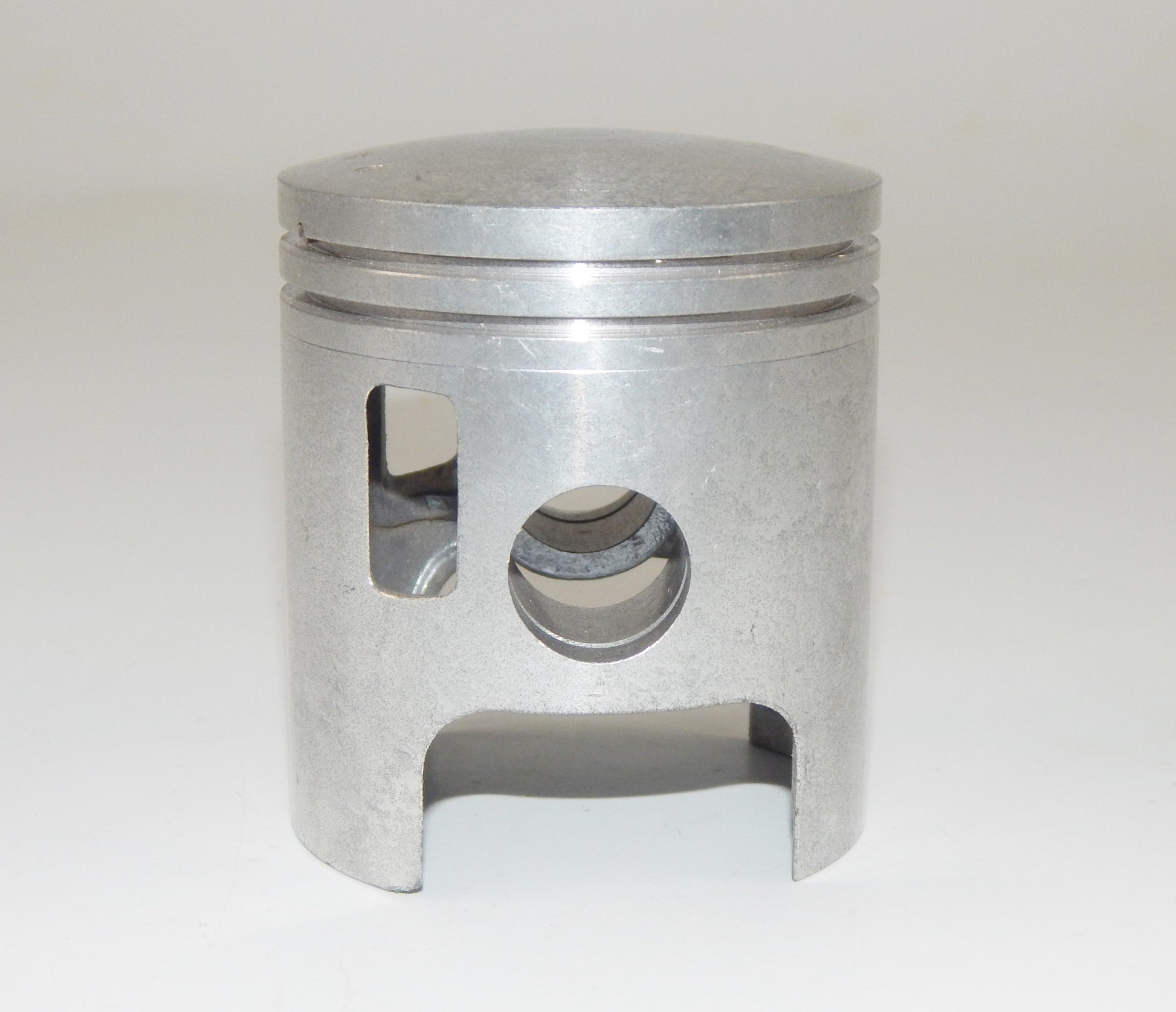 OEM YAMAHA SNOWMOBILE SL/SW 433 PISTON 64.9 mm VINTAGE - MotoRaider