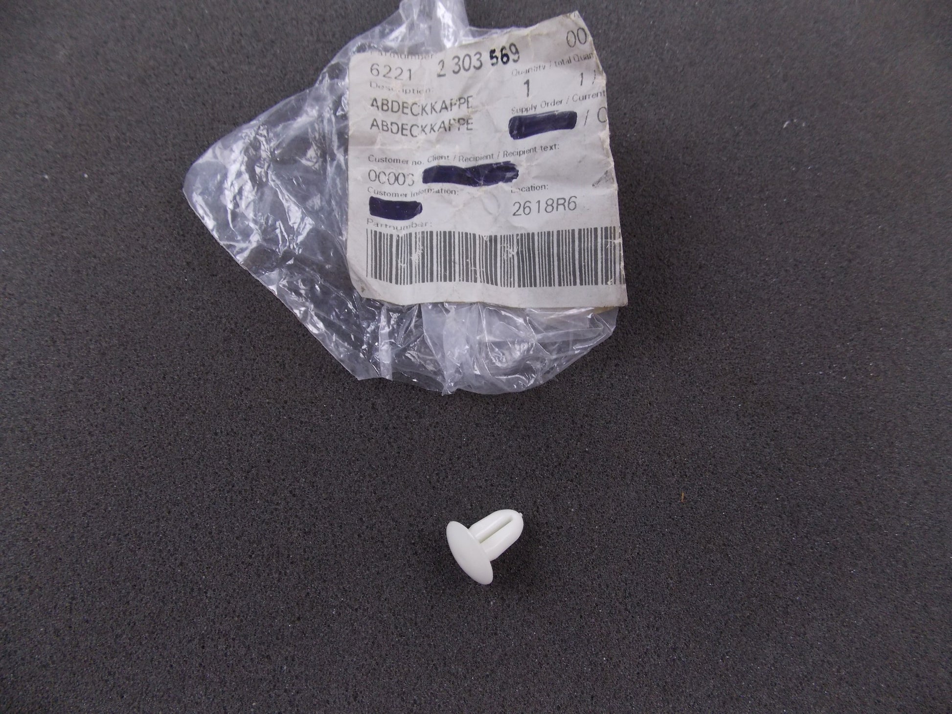 NOS OEM BMW 1980-1990 R100/80 SLIPSTREAM DEFLECTOR COVERING CAP 62212303569 - MotoRaider