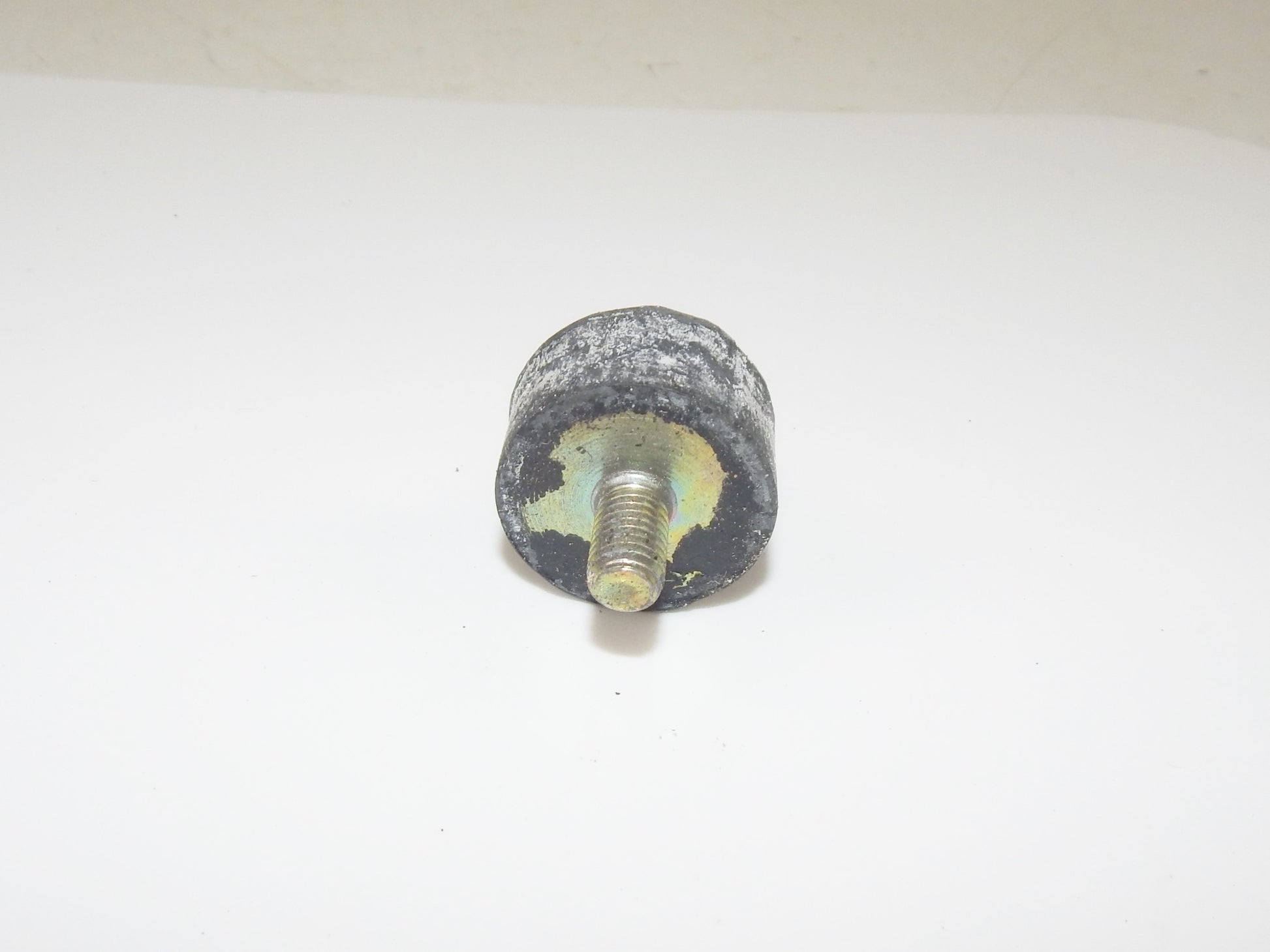 OEM SACHS HERCULES DKW 1977 GS FUEL TANK FRONT RUBBER ANTIVIBRANT 9279-947-103 - MotoRaider