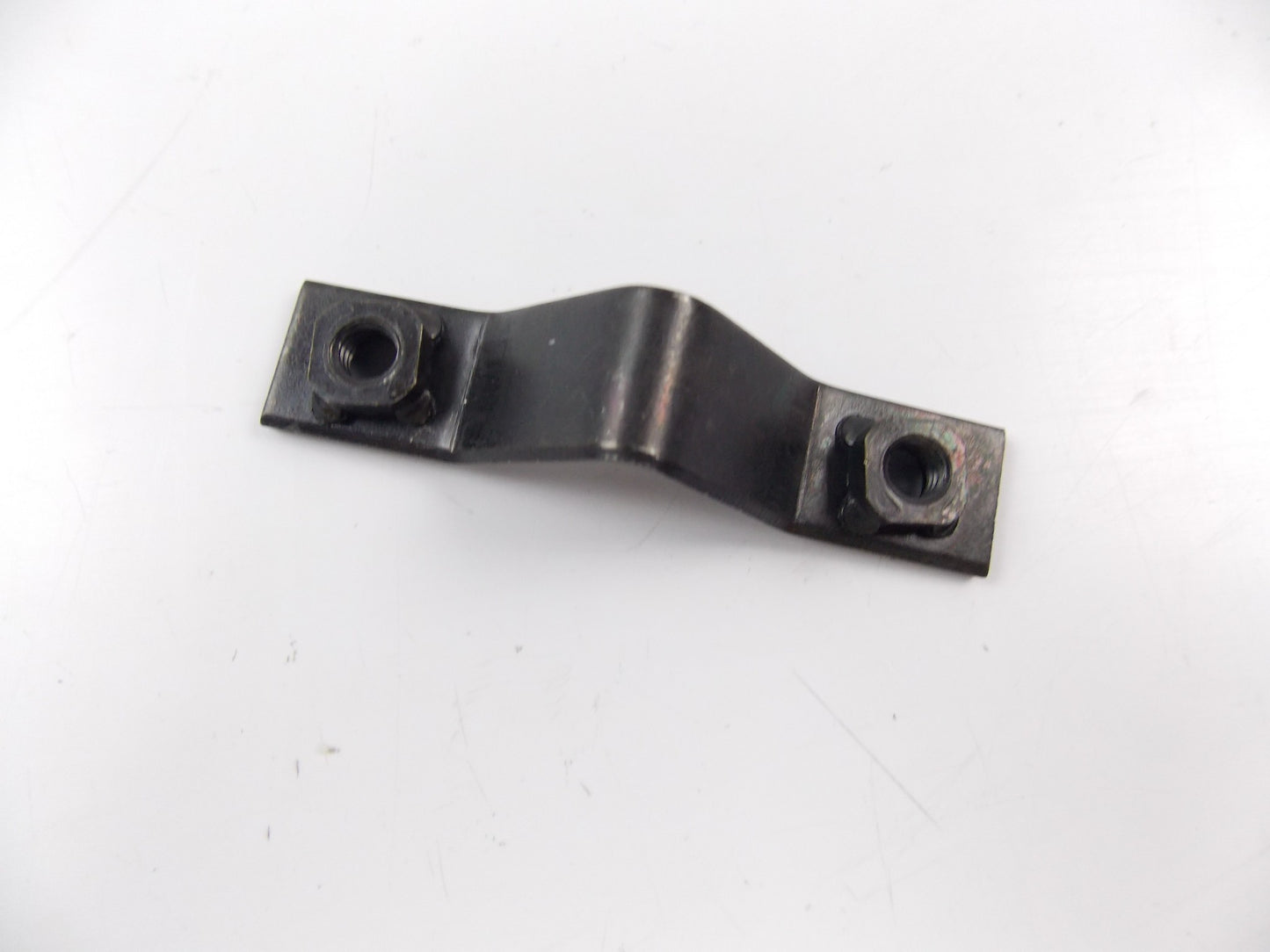 NOS OEM SUZUKI 1985-1986 GS1150 FAIRING MOUNTING MIDDLE BRACKET 94550-00A00-000 - MotoRaider