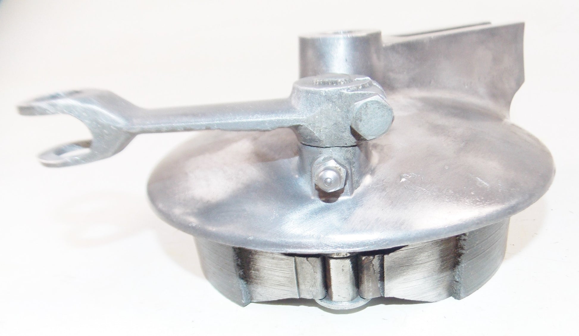 1972 MORINI CORSARO 125 REAR WHEEL BRAKE PLATE SHOES HUB + ACTUATOR LEVER - MotoRaider