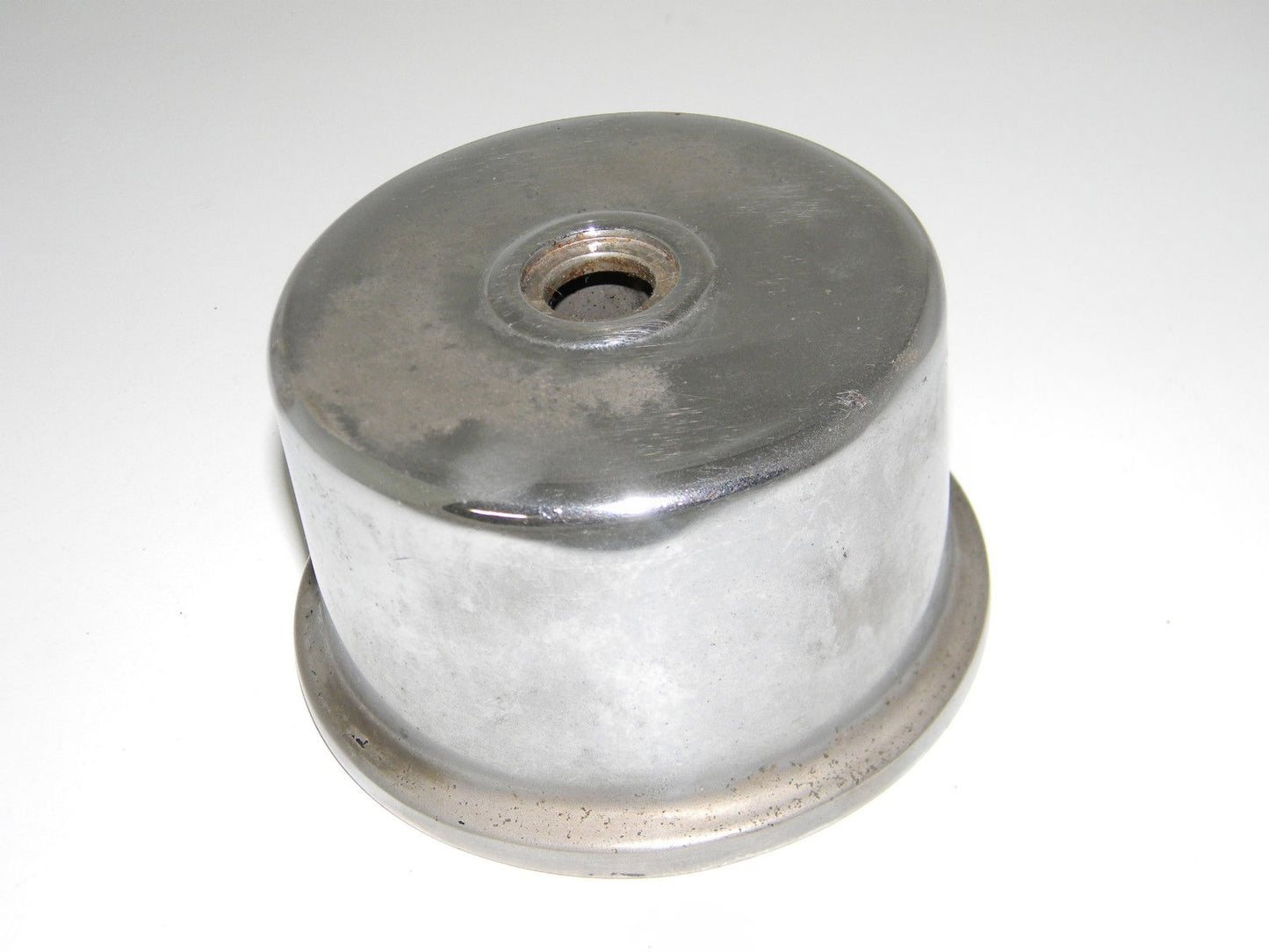 1976 - 79 Kawasaki KZ1000 MOTOR OIL FILTER HOUSING KZ 1000 KZ900 900 Z1 crank - MotoRaider