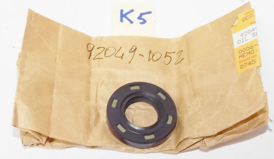 KAWASAKI 1984 1989 1992 1997 2000 KXT250 KX250 KDX250 KX125 OIL SEAL 92049-1052 - MotoRaider