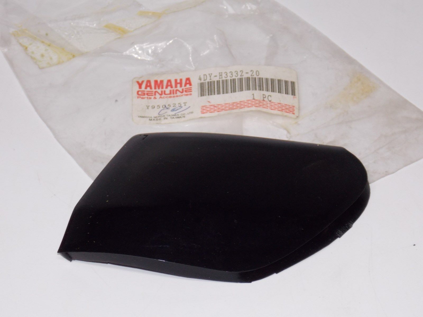 NOS YAMAHA 1995 TURN SIGNAL INDICATOR LENS FLASHER YA50T YA50Z 4DY-H3332-20 - MotoRaider