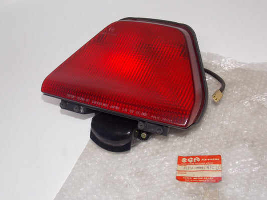 NOS OEM SUZUKI 1989 1997 GSX 750 GSX1100 REAR LAMP TAILIGHT ASSEMBLY 35710-48C20 - MotoRaider