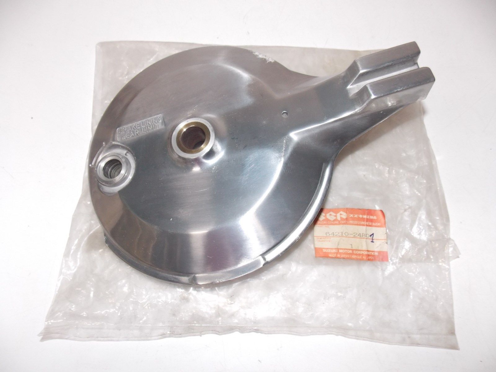 OEM SUZUKI 1996 1998 2001 2009 2011 PANEL REAR WHEEL BRAKE LS650 L1 64210-24B01 - MotoRaider