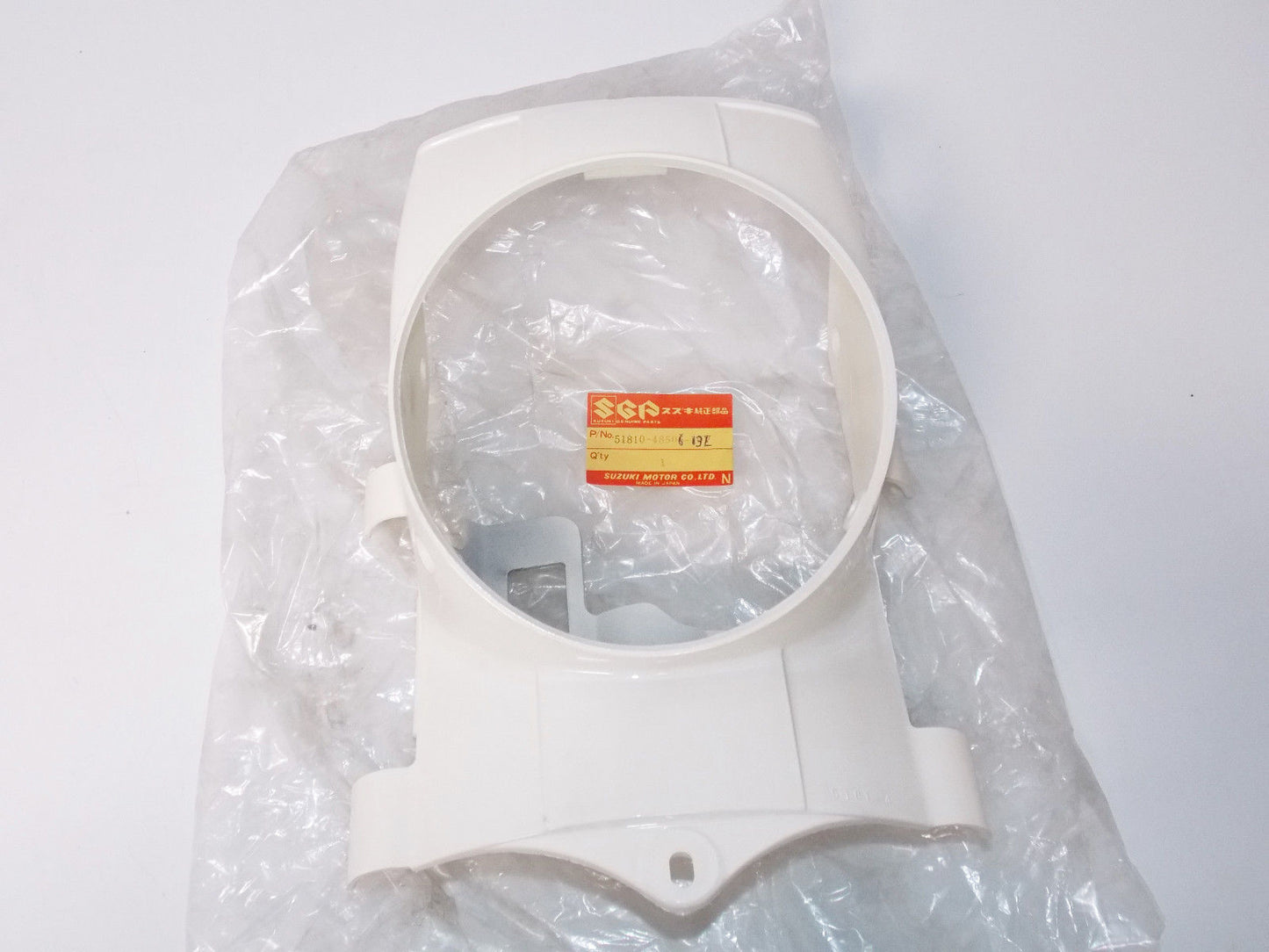 NOS OEM ORIGINAL SUZUKI 1980 1981 TS185 HEADLAMP HOUSING WHITE 51810-48506-13L - MotoRaider