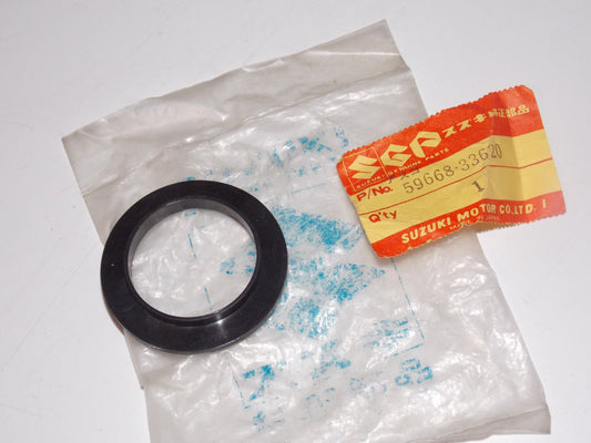 OEM SUZUKI 1973 1974 1977 1980 GT380 GS550 GS750 DIAPHRAGM PLATE 59668-33620 - MotoRaider