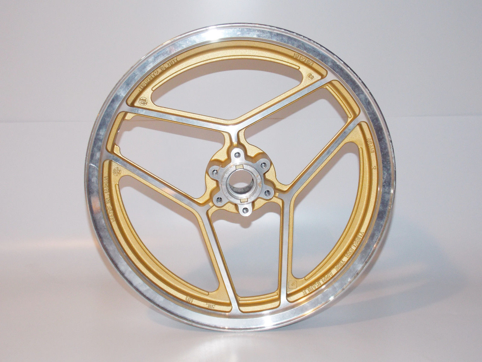 NOS SUZUKI 1983-84-85 GSX750 1.6-2.15 ASAHI ALLOY GOLD RIM WHEEL 54111-09310-19T - MotoRaider