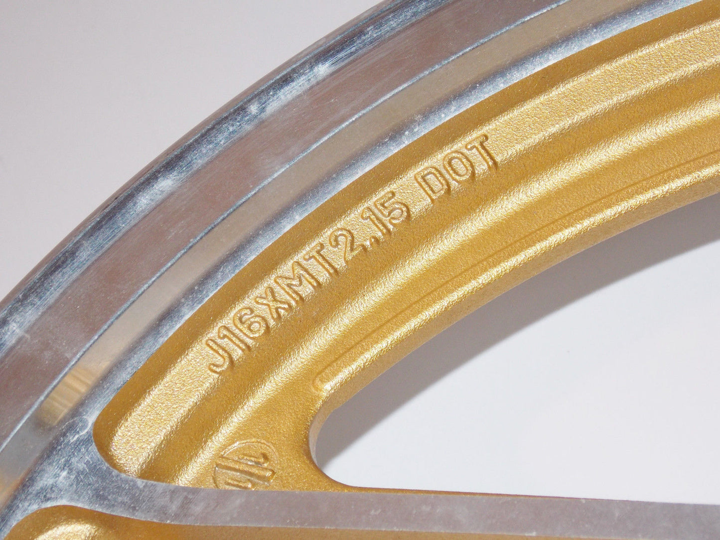 NOS SUZUKI 1983-84-85 GSX750 1.6-2.15 ASAHI ALLOY GOLD RIM WHEEL 54111-09310-19T - MotoRaider