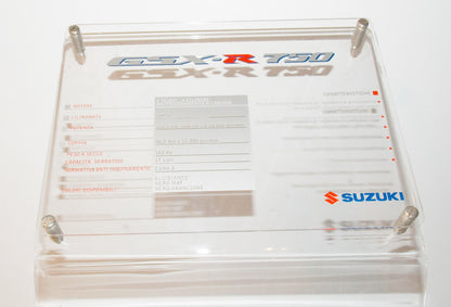 SUZUKI GSXR-750 DEALER SHOWROOM DISPLAY CLEAR PLEXIGAS H35" WITH BROCHURE POCKET - MotoRaider