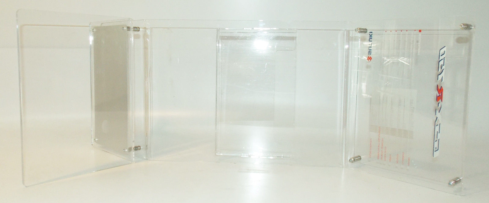 SUZUKI GSXR-750 DEALER SHOWROOM DISPLAY CLEAR PLEXIGAS H35" WITH BROCHURE POCKET - MotoRaider