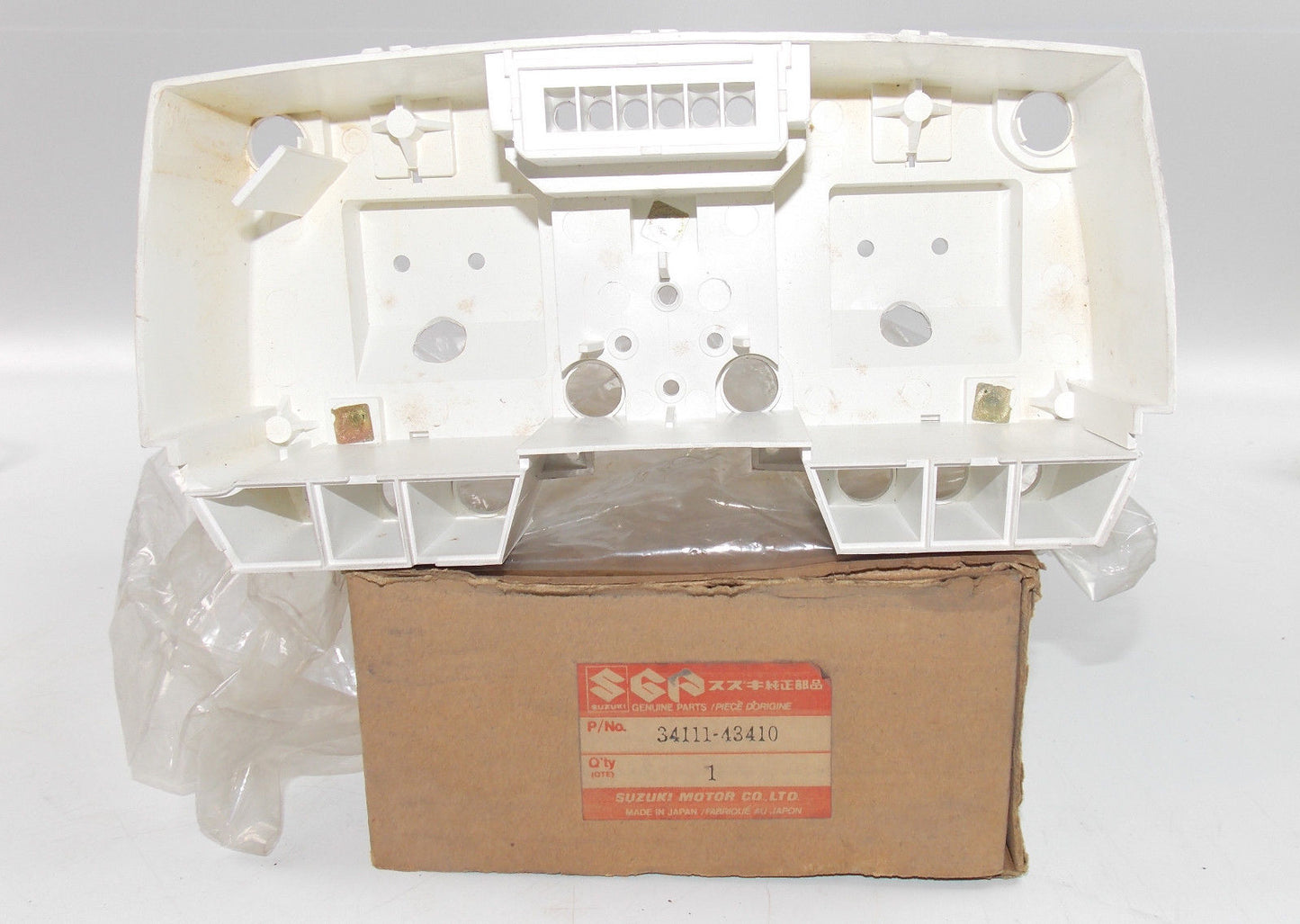 NOS OEM SUZUKI 1983 1984 1985 1986 GS550 SPEEDOMETER TACHOMETER CASE 34111-43410 - MotoRaider