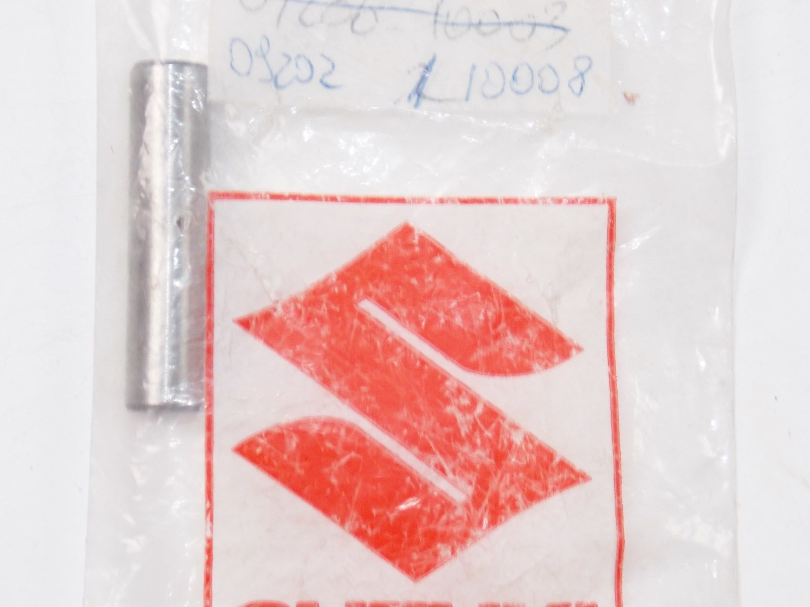 NOS SUZUKI 1992-2009 2011-2014 IDLE GEAR PIN 10X43 VS800 VL800   09202-10008 - MotoRaider