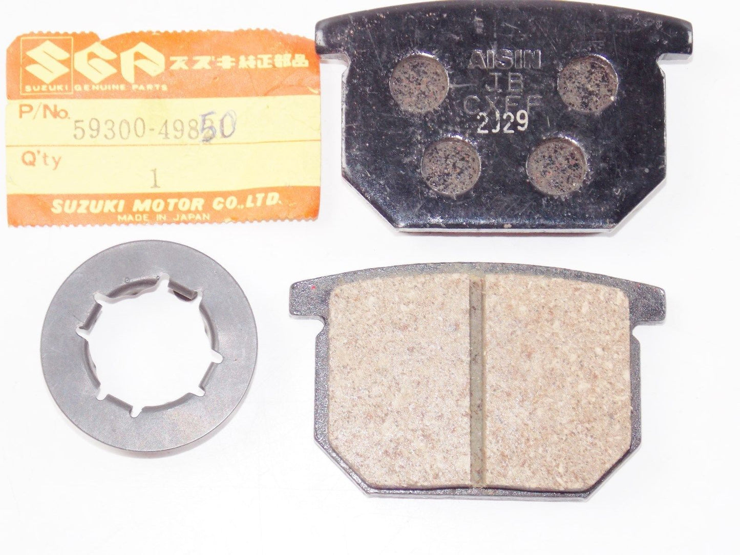 NOS SUZUKI 1981 1982 1983 BRAKE PAD SET GR650 550 GSX750  59300-49850 - MotoRaider
