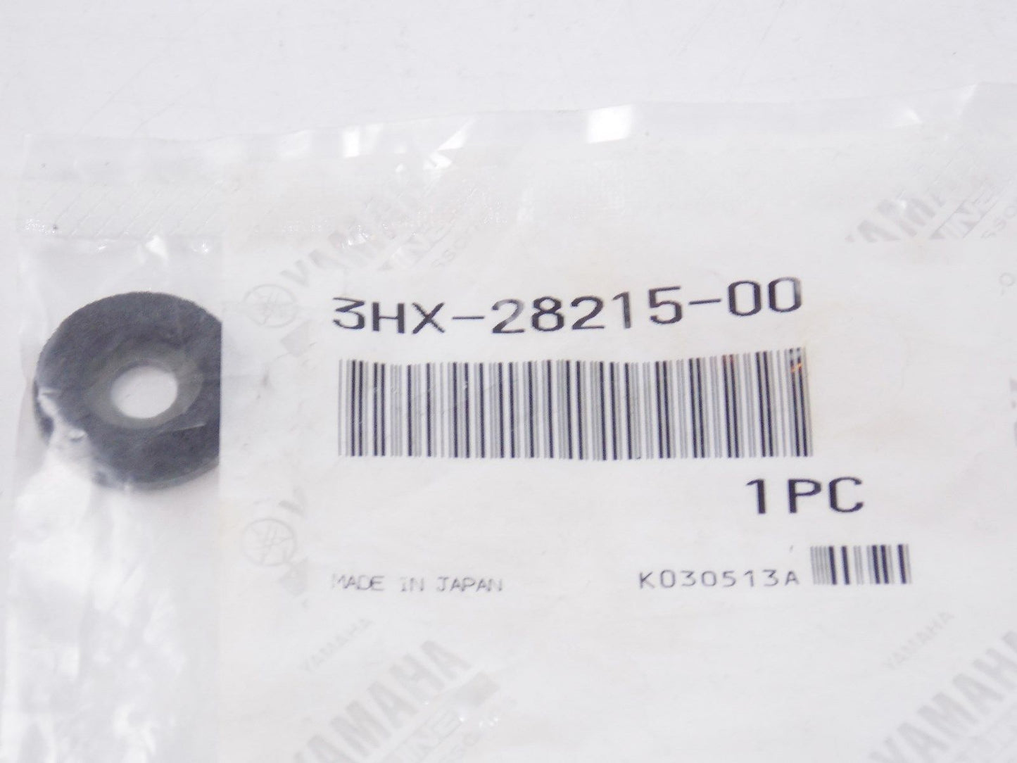 NOS YAMAHA  1991 1992 1993  COWLING SPECIAL WASHER FZR1000 TDM850   3HX-28215 - MotoRaider