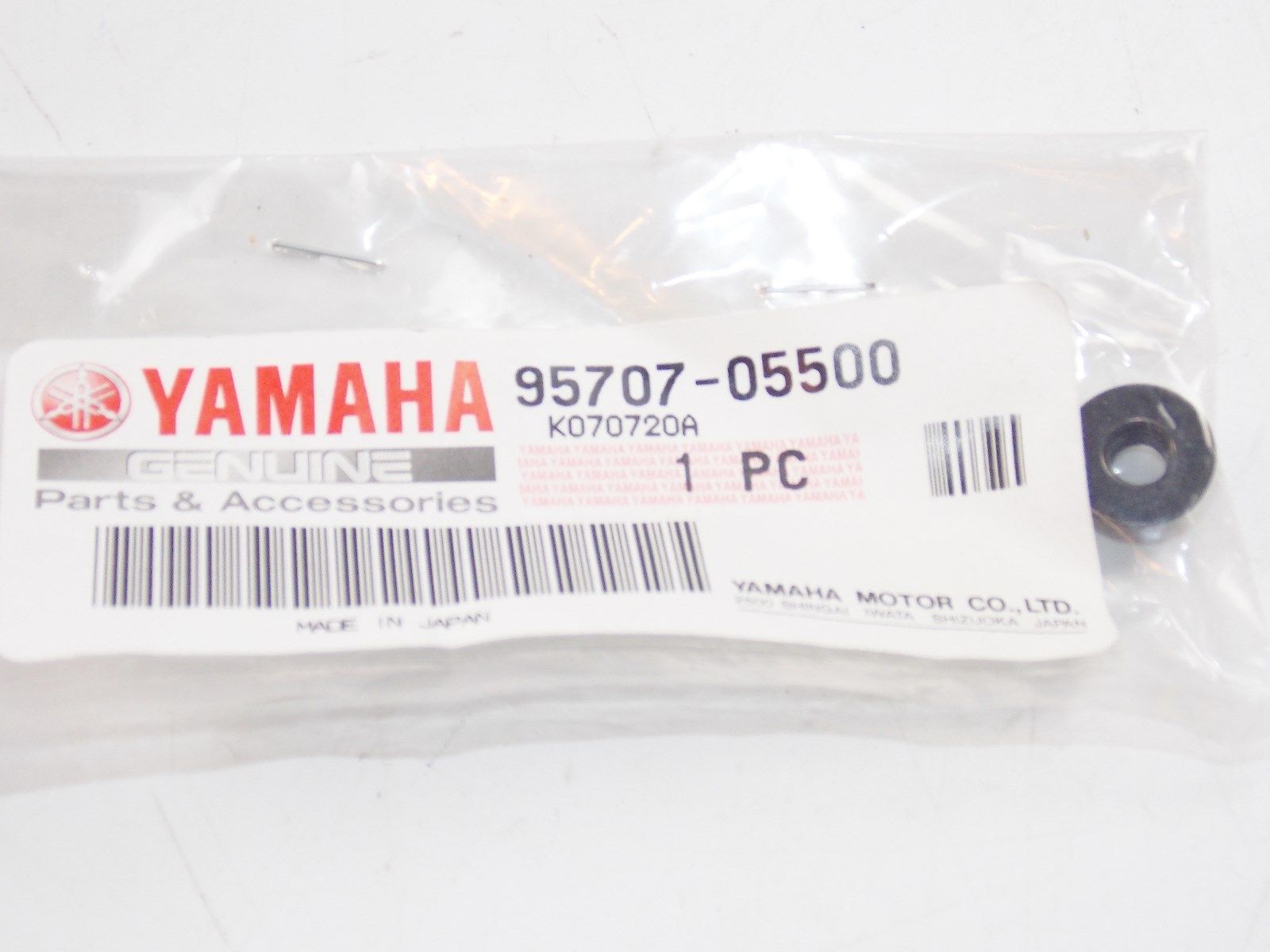NOS YAMAHA  1979-1995 FLANGE NUT 3GM  XV750 FZR600 XT600 TW200   95707-05500 - MotoRaider