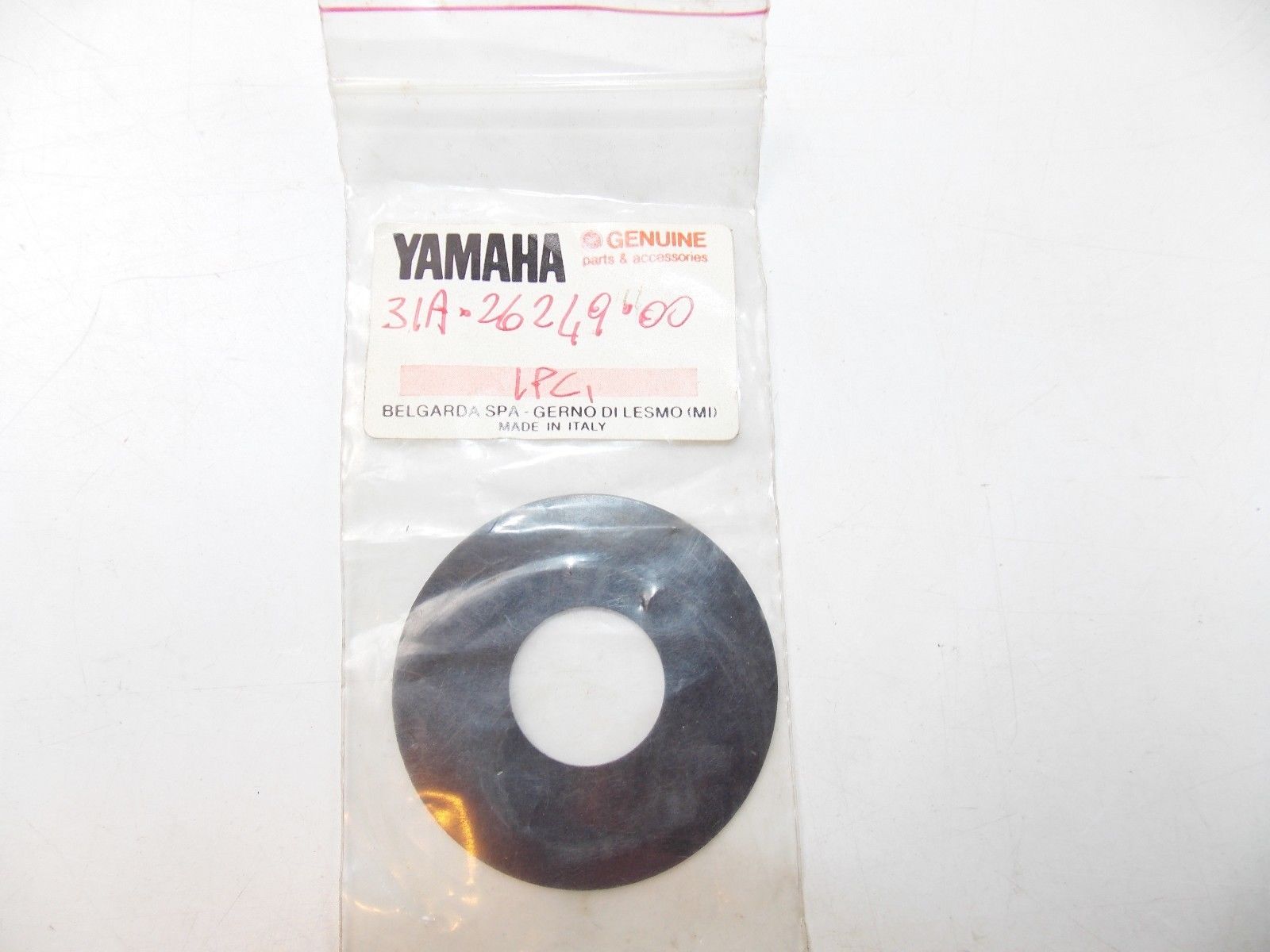 NOS YAMAHA 1983 1984 1985 1986 LEAF RING XJ900 FJ1100 XV1000 XV700  31A-26249 - MotoRaider