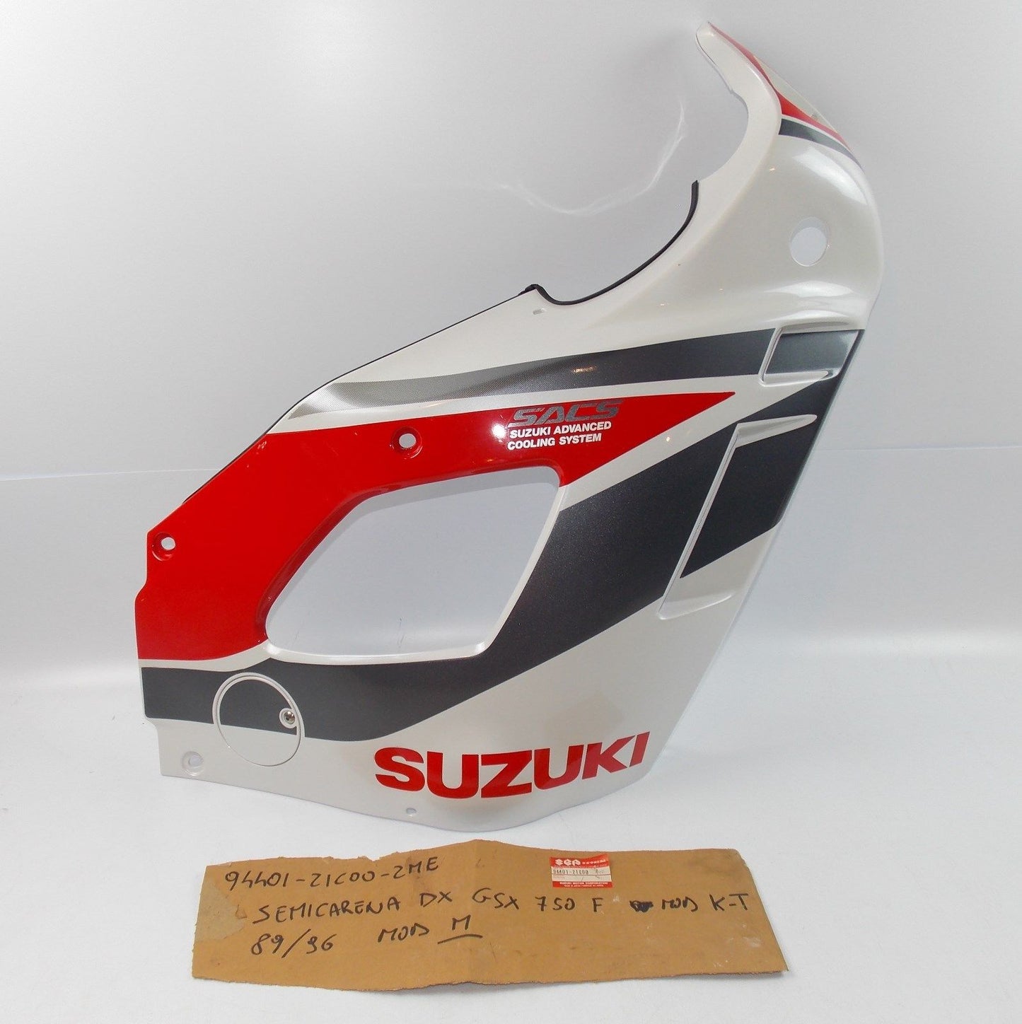 NOS SUZUKI 1991-1996 CROWLING COVER ASSY. GSX750  94401-21C00-2ME - MotoRaider