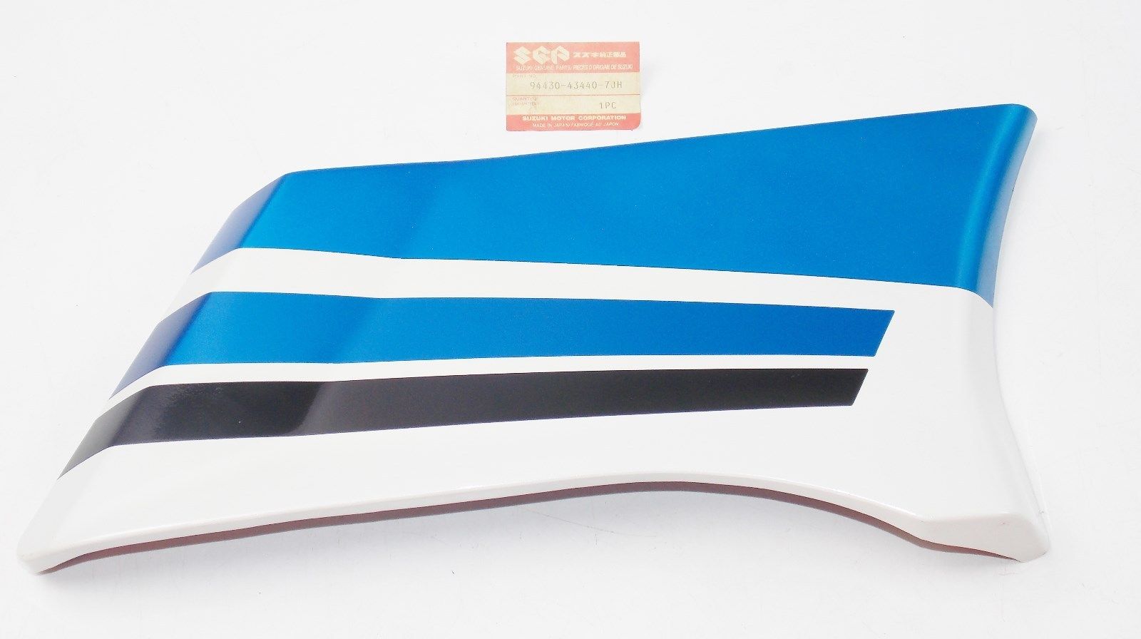 NOS SUZUKI 1983 1984 1985 1986 RS CENTER COVER GS550  94430-43440-7JH - MotoRaider