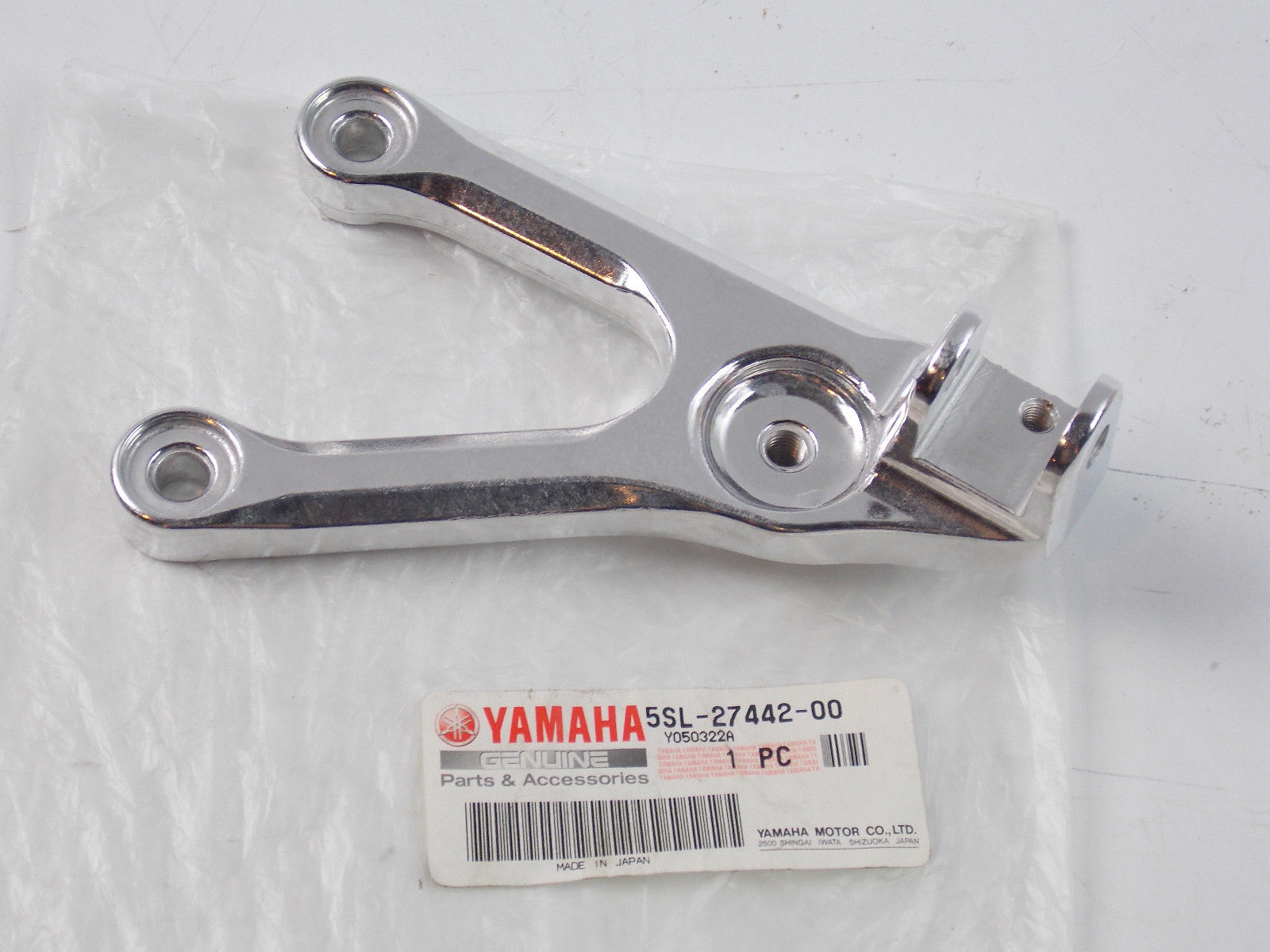 NOS YAMAHA 2003 2004 2006 2007 2009 YZFR6 R6 R6S FOOT REST BRACKET 5SL-27442-00 - MotoRaider