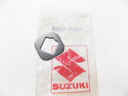 N0S OEM  SUZUKI 1980 1981 1982 FOOTREST WASHER GS550/750/850/1000 43631-45001 - MotoRaider