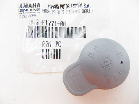 NOS YAMAHA 1990 1994-2000  BODY CAP TZR50 YN50 CY50 YA50  3WG-F1771-00 - MotoRaider