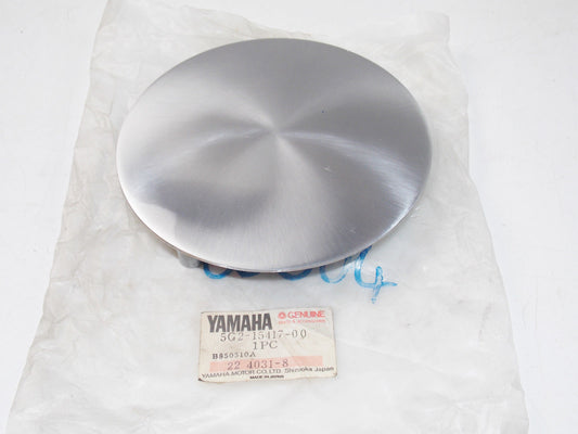 NOS YAMAHA 1981 1982 1985 XJ650 XJ750 MAXIM SECA CRANKCASE COVER CAP 5G2-15417 - MotoRaider