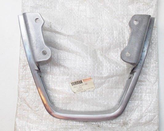NOS YAMAHA 1981 1983 REAR STAY HANDLE XJ750  5G2-21645-00 - MotoRaider