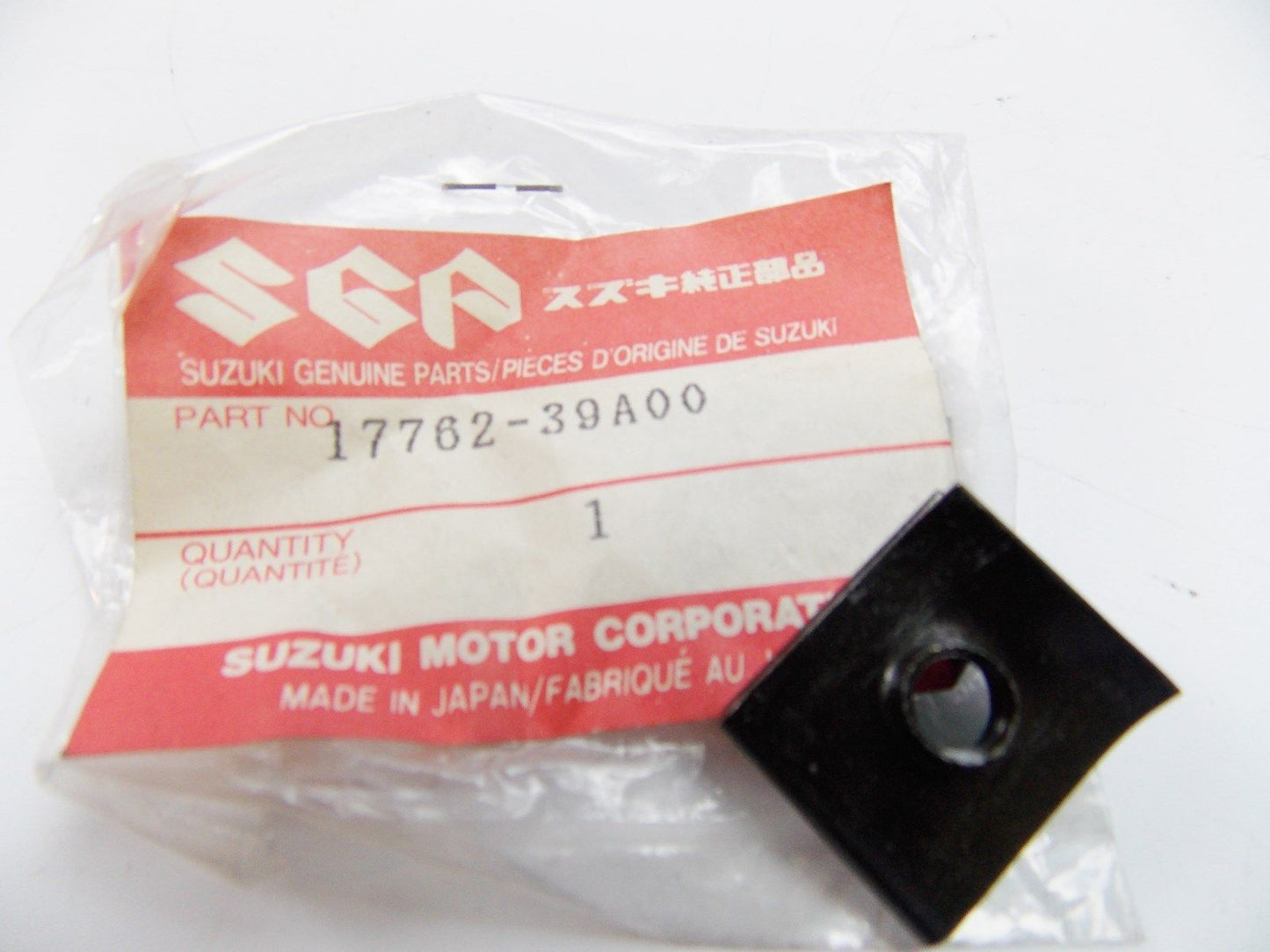 NOS SUZUKI 1990-2002 NUT GSX-R600 GSX-R750 TL1000 17762-39A00 - MotoRaider