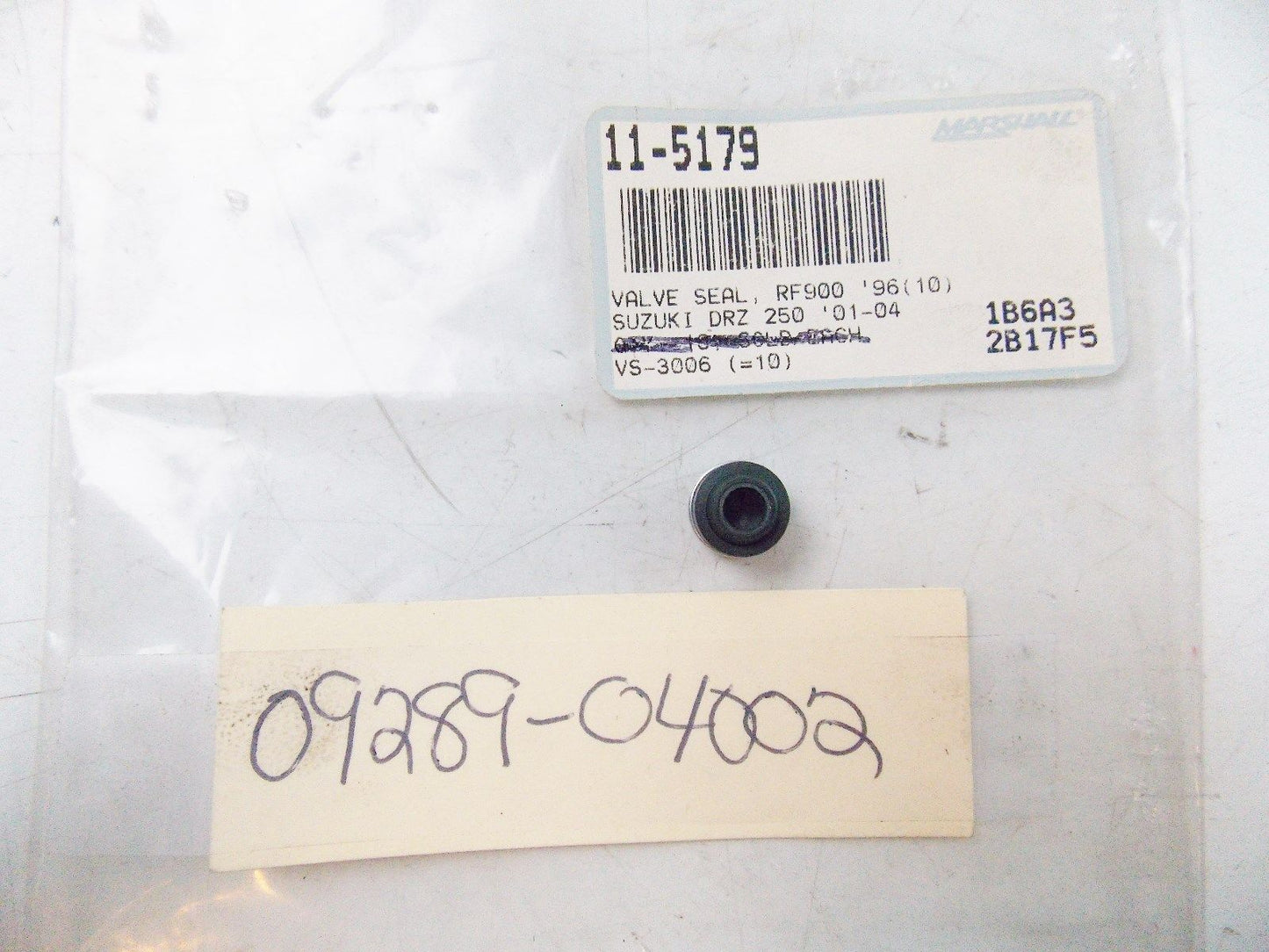 NOS SUZUKI 1991-2015 OIL SEAL GSF400 SV650 MADE FOR SUZUKI   09289-04002 - MotoRaider