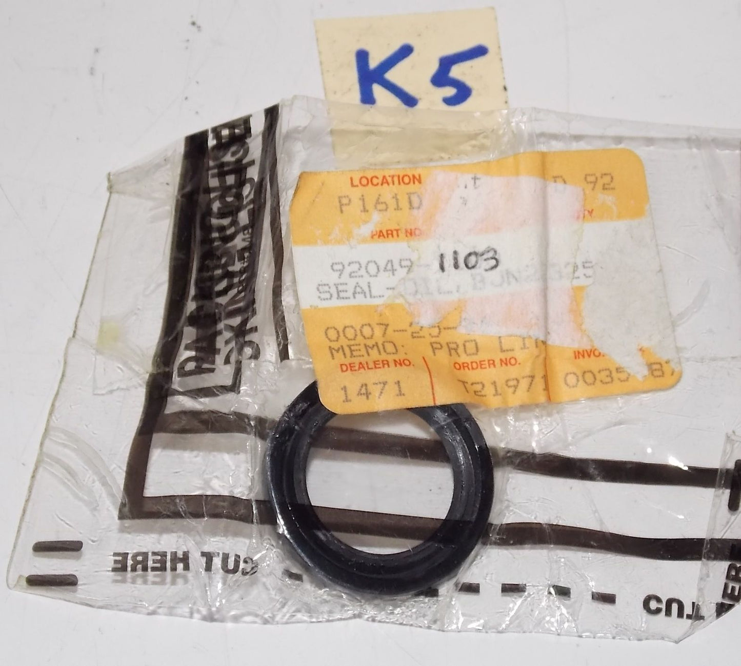 NOS OEM KAWASAKI 1982 1983 1984 1985 KX125 KDX200 BJN22325 OIL SEAL 92049-1103 - MotoRaider