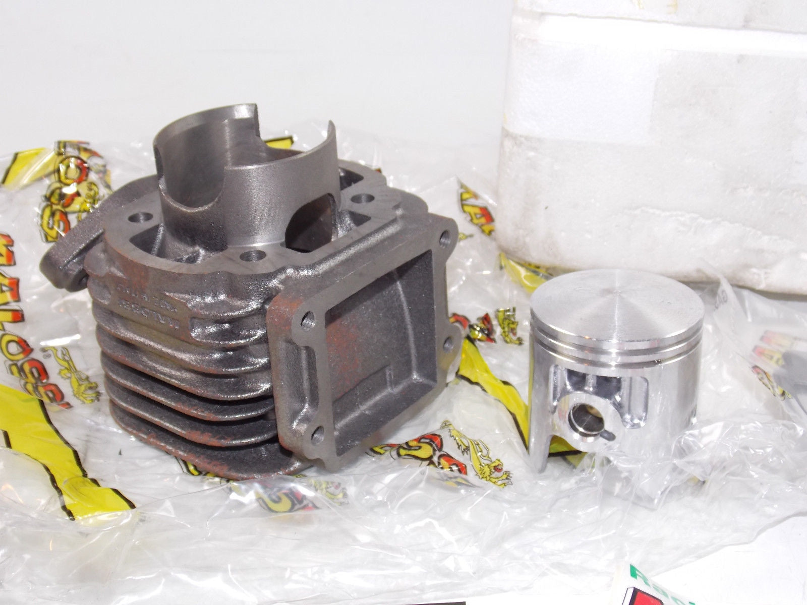 NOS 68cc MALOSSI KIT CYLINDER PISTON 47mm APRILIA GARELLI ITALJET LEM YAMAHA 3WW - MotoRaider
