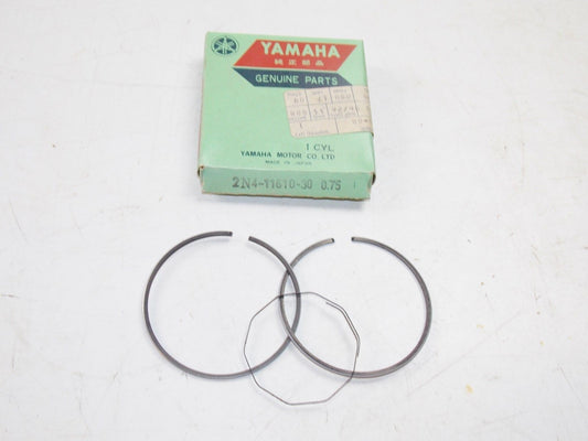 NOS YAMAHA  1978-1981 PISTON RING SET 3RD O/S 0.75 DT125 ET300  2N4-11610-30 - MotoRaider