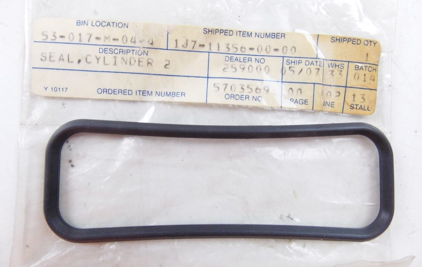 NOS YAMAHA  1977 1978 1979 CYLINDER SEAL 2 XS750   1J7-11356-00 - MotoRaider