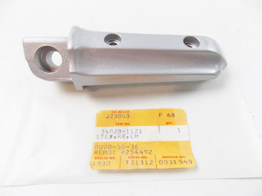NOS KAWASAKI  1984-1990 REAR LEFT STEP ZX900/600/1000 EN450  34028-1121 - MotoRaider