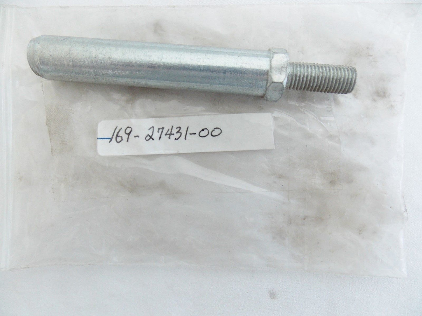 NOS YAMAHA 1967 REAR FOOTREST 1 YDS5 YM2 169-27431-00 - MotoRaider