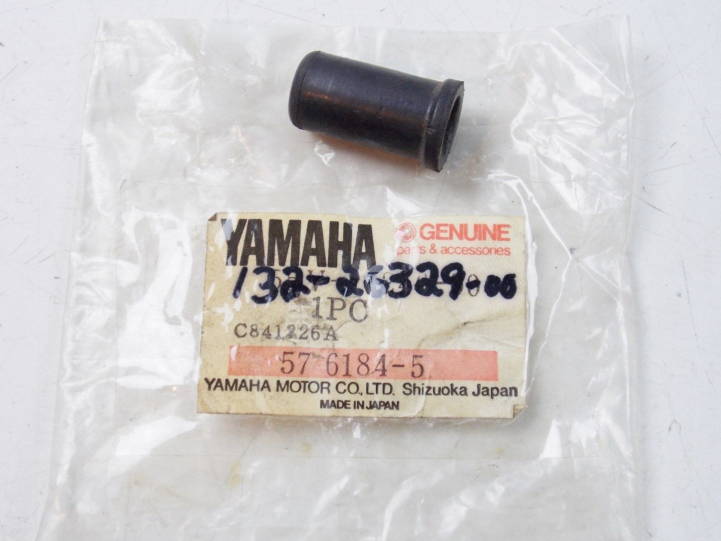 NOS YAMAHA  1968 RUBBER CAP FOR OIL PUMP CABLE SL351   132-26329-00 - MotoRaider