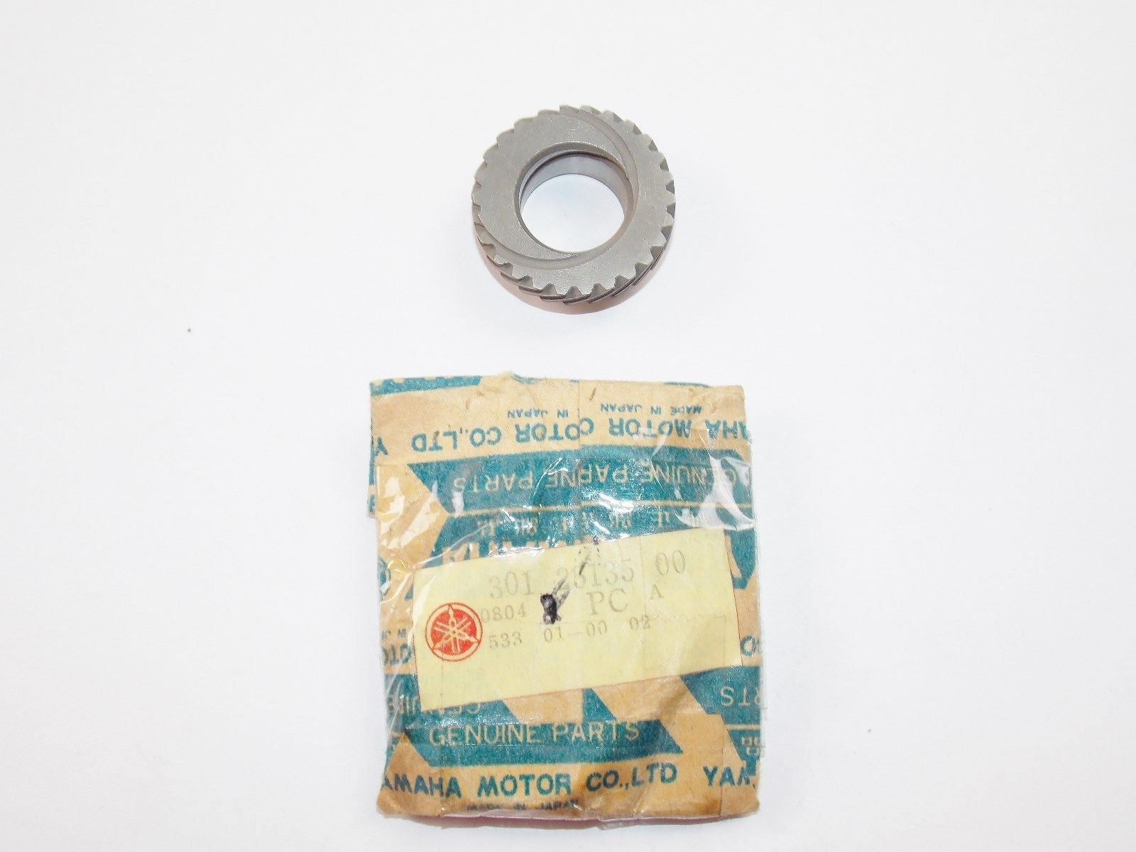 NOS YAMAHA  1970-1976 DRIVE GEAR AT1/2 ATM1 CT1/2/3 DT125/175/100  301-25135-00 - MotoRaider